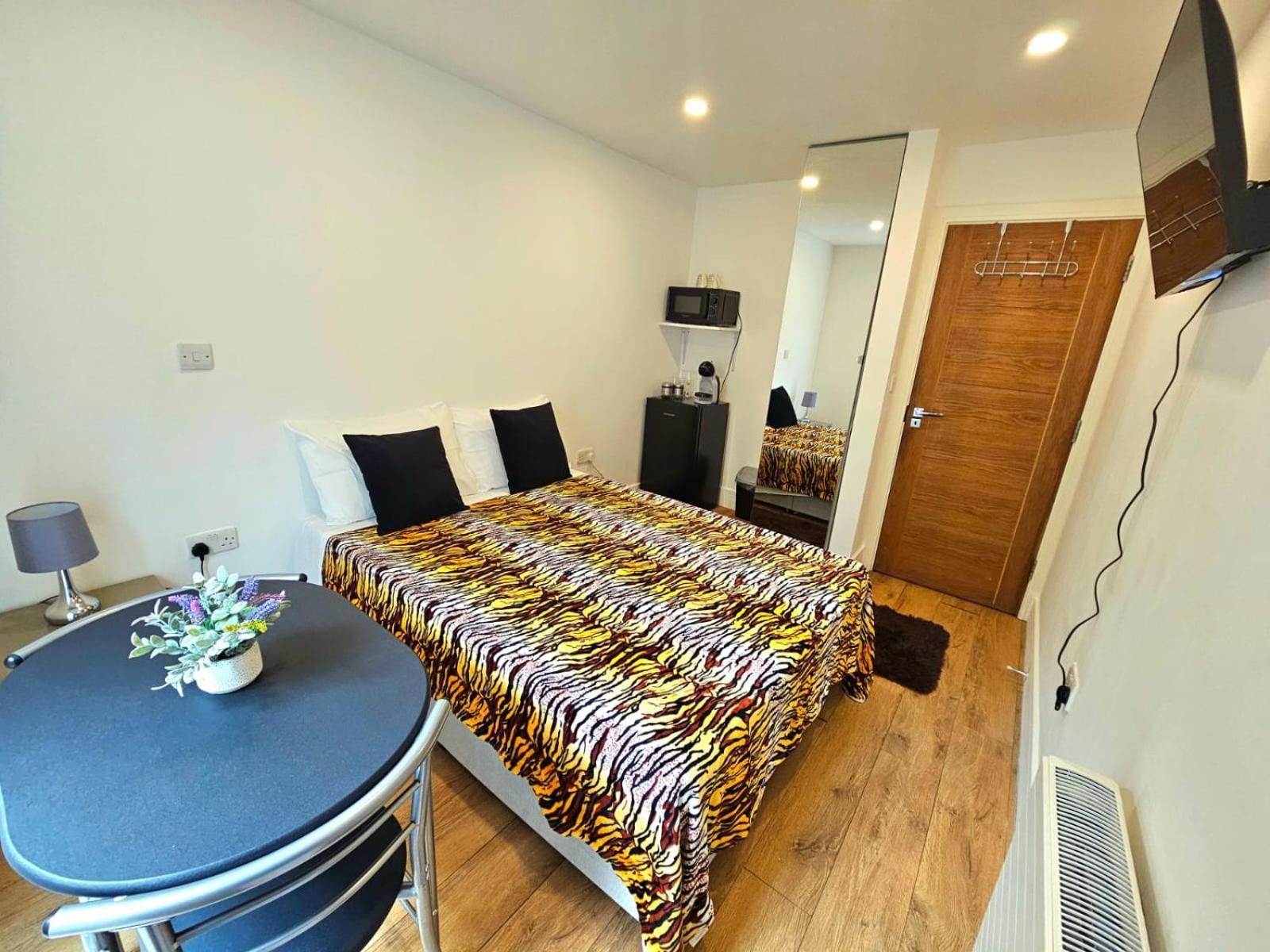 Oliver Double Room London Exteriör bild